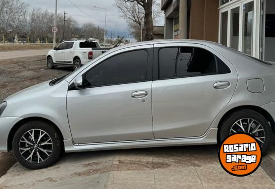 Autos - Toyota Etios 2020 Nafta 74500Km - En Venta