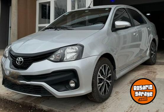 Autos - Toyota Etios 2020 Nafta 74500Km - En Venta