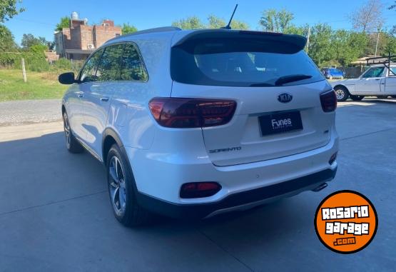 Camionetas - Kia Sorento EX 2.2 AT 2019 Diesel 96000Km - En Venta