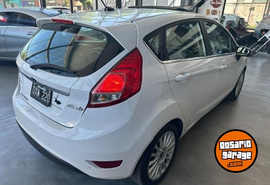 Autos - Ford FIESTA TITANIUM 5 PUERTAS 2015 Nafta 193144Km - En Venta