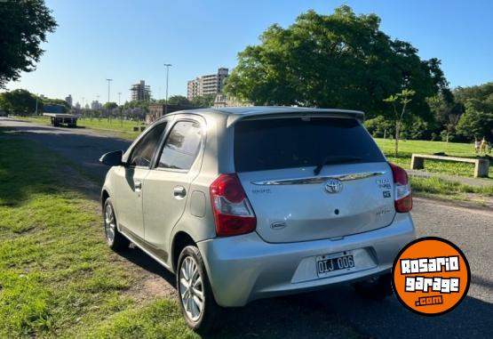 Autos - Toyota Toyota Etios 1.5 Xls 2015 Nafta 75000Km - En Venta