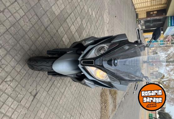 Motos - Kymco Downtown 350 2023 Nafta 4600Km - En Venta