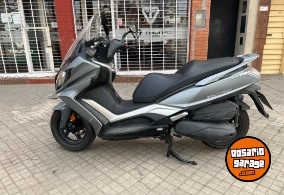 Motos - Kymco Downtown 350 2023 Nafta 4600Km - En Venta