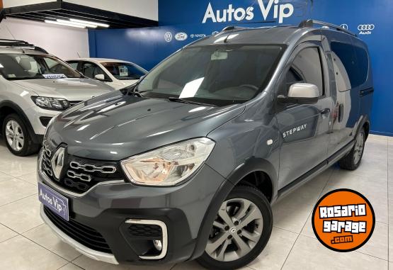 Utilitarios - Renault KANGOO STEPWAY 2019 Nafta 82000Km - En Venta