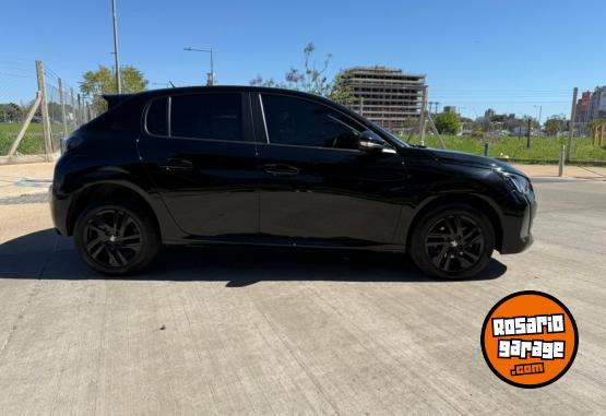 Autos - Peugeot 208 2024 Nafta 10000Km - En Venta