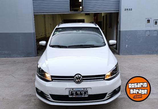 Autos - Volkswagen Suran confortline 2015 GNC 106000Km - En Venta