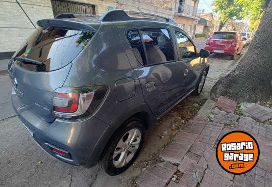 Autos - Renault Sandero Stepway Dynamic 2015 Nafta 102000Km - En Venta