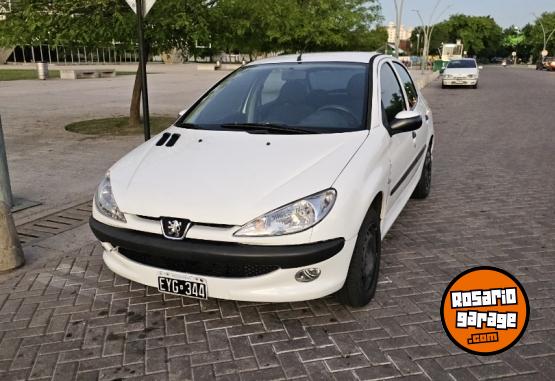 Autos - Peugeot 206 2005 Diesel 111111Km - En Venta