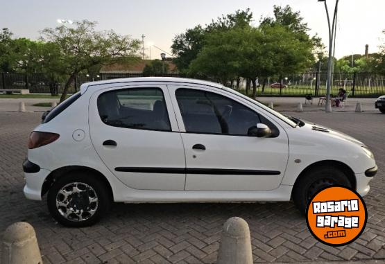 Autos - Peugeot 206 2005 Diesel 111111Km - En Venta