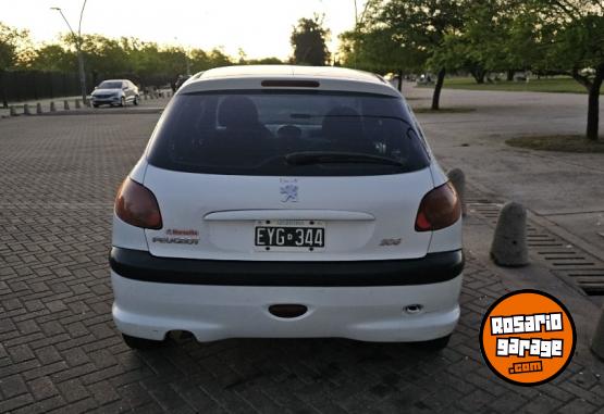 Autos - Peugeot 206 2005 Diesel 111111Km - En Venta