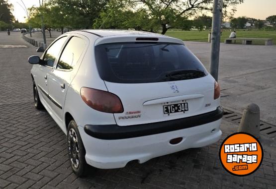 Autos - Peugeot 206 2005 Diesel 111111Km - En Venta