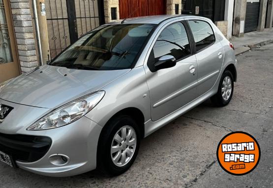 Autos - Peugeot 207 2009 Diesel 169000Km - En Venta