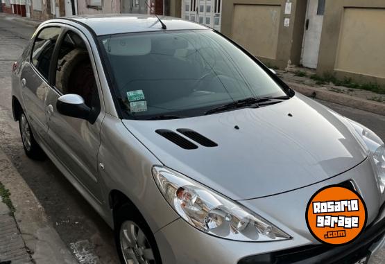 Autos - Peugeot 207 2009 Diesel 169000Km - En Venta