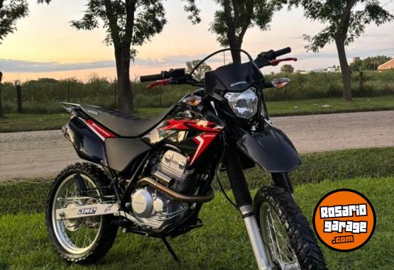 Motos - Honda Honda Tornado XR 250 2024 Nafta 1400Km - En Venta