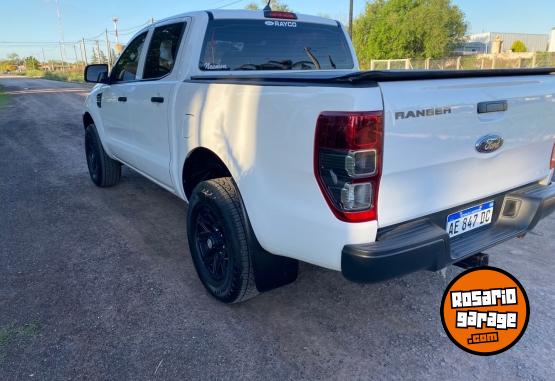 Camionetas - Ford Ranger 2021 GNC 91000Km - En Venta