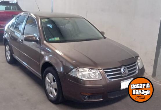 Autos - Volkswagen BORA 2.0 2011 GNC 159500Km - En Venta