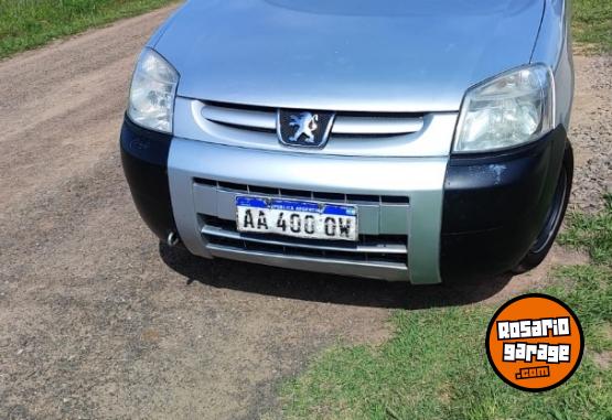 Utilitarios - Peugeot Partner 2016 GNC 150000Km - En Venta