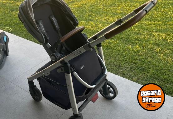 Artculos para beb - Coche bebe y huevito Uppababy Cruz V2 + Mesa Con Isofix - En Venta