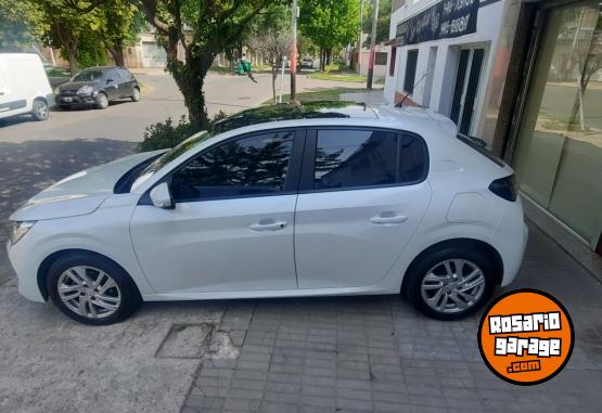 Autos - Peugeot 208 2020 Nafta 15000Km - En Venta