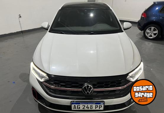 Autos - Volkswagen VENTO 2,0 GLI 2023 Nafta 63250Km - En Venta