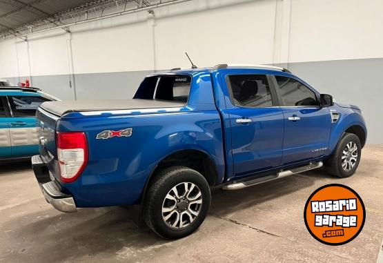 Camionetas - Ford RANGER LIMITED 3.2 AT 4X4 2019 Diesel 140000Km - En Venta