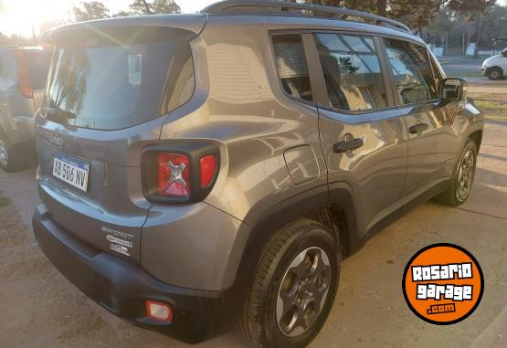 Camionetas - Jeep Renegade 2017 Nafta 59000Km - En Venta