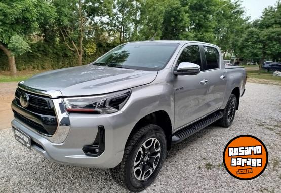 Camionetas - Toyota HILUX SRX 4X4 AT 2021 Diesel 50000Km - En Venta