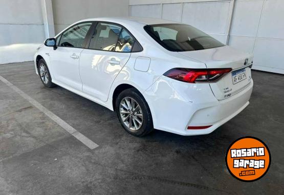 Autos - Toyota COROLLA HEV 1.8 XEI eCVT 2022 Nafta 43451Km - En Venta