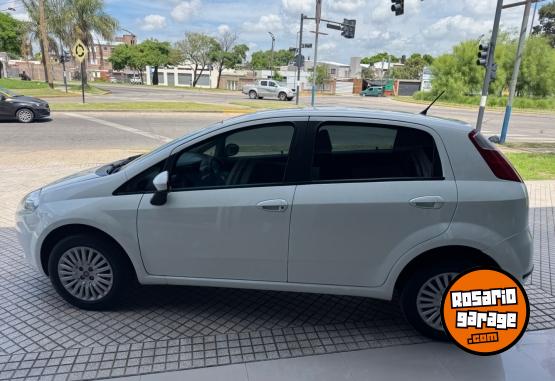 Autos - Fiat PUNTO ATTRACTIVE 1.4 5P 2012 Nafta 130000Km - En Venta