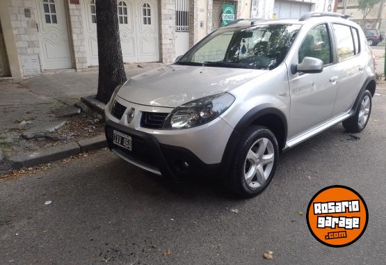 Autos - Renault Sandero clio gol 307 2010 Nafta 155000Km - En Venta