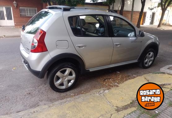 Autos - Renault Sandero clio gol 307 2010 Nafta 155000Km - En Venta