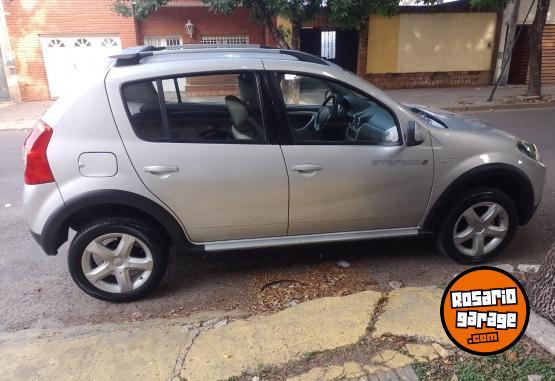 Autos - Renault Sandero clio gol 307 2010 Nafta 155000Km - En Venta