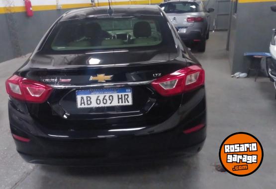 Autos - Chevrolet CRUZE 1.4T LTZ+ PREMIER 2017 Nafta 105000Km - En Venta