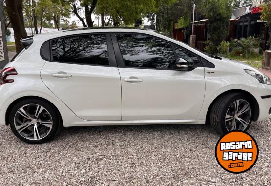 Autos - Peugeot 208 GT 2016 Nafta 85300Km - En Venta