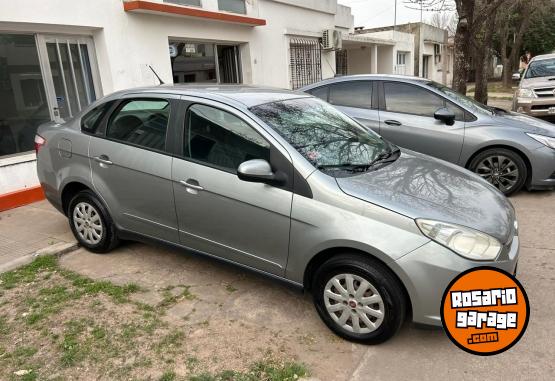 Autos - Fiat Grand Siena 2014 GNC 124000Km - En Venta