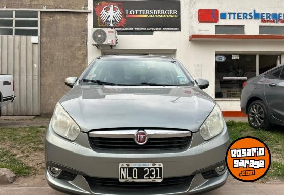 Autos - Fiat Grand Siena 2014 GNC 124000Km - En Venta