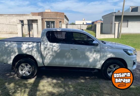 Camionetas - Toyota Hilux 2019 Diesel 109000Km - En Venta