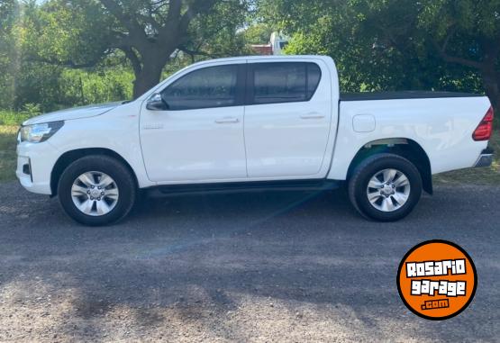 Camionetas - Toyota Hilux 2019 Diesel 109000Km - En Venta