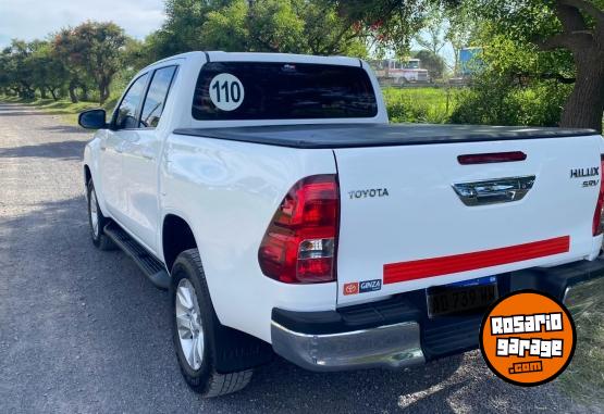 Camionetas - Toyota Hilux 2019 Diesel 109000Km - En Venta