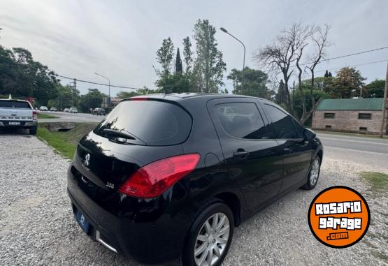 Autos - Peugeot 308 Allure con Navegador 2015 Nafta 125000Km - En Venta