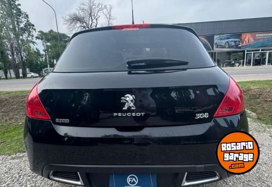 Autos - Peugeot 308 Allure con Navegador 2015 Nafta 125000Km - En Venta