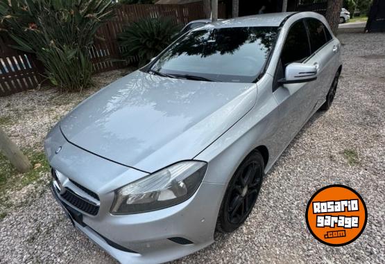 Autos - Mercedes Benz A200 Blue Efficience Urba 2017 Nafta 99000Km - En Venta