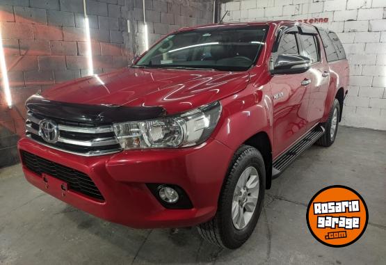 Camionetas - Toyota Hilux 2017 Diesel 180Km - En Venta