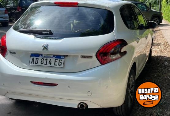 Autos - Peugeot 208 2019 Nafta 57000Km - En Venta