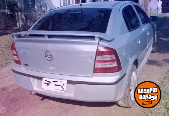 Autos - Chevrolet Astra 2009 GNC 200000Km - En Venta