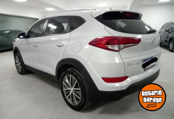 Camionetas - Hyundai TUCSON 4X2  2.0 AT 2017 Nafta 92000Km - En Venta