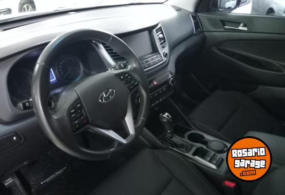 Camionetas - Hyundai TUCSON 4X2  2.0 AT 2017 Nafta 92000Km - En Venta