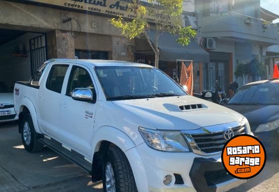 Camionetas - Toyota HILUX SRV 4X4 2013 Diesel 285000Km - En Venta