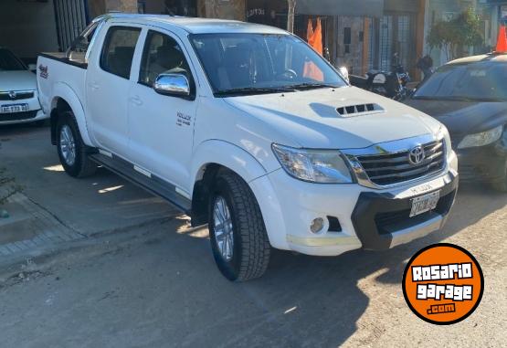 Camionetas - Toyota HILUX SRV 4X4 2013 Diesel 285000Km - En Venta