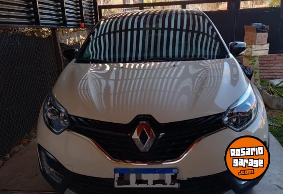 Autos - Renault CAPTUR 2016 Nafta 64000Km - En Venta